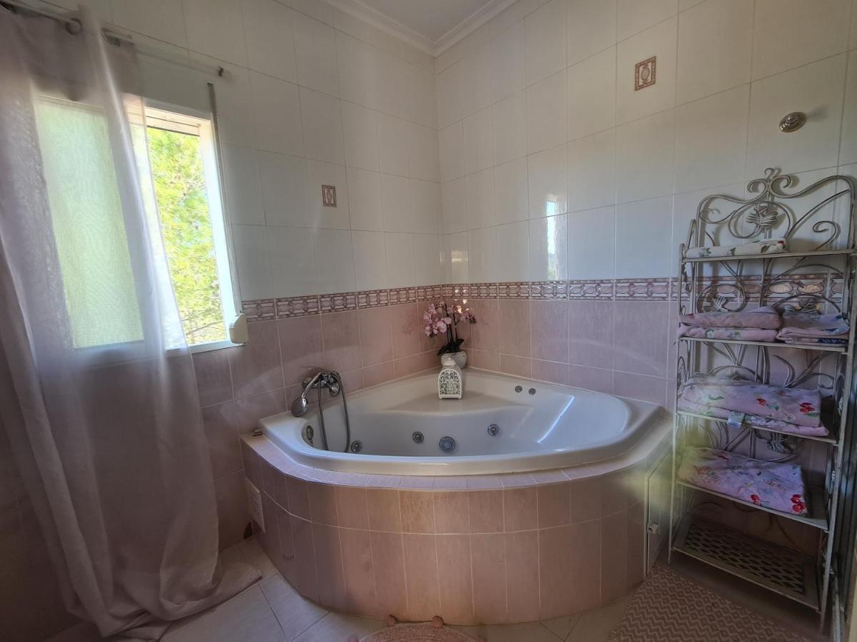 Chateau Angelique Villa Montroy Dış mekan fotoğraf
