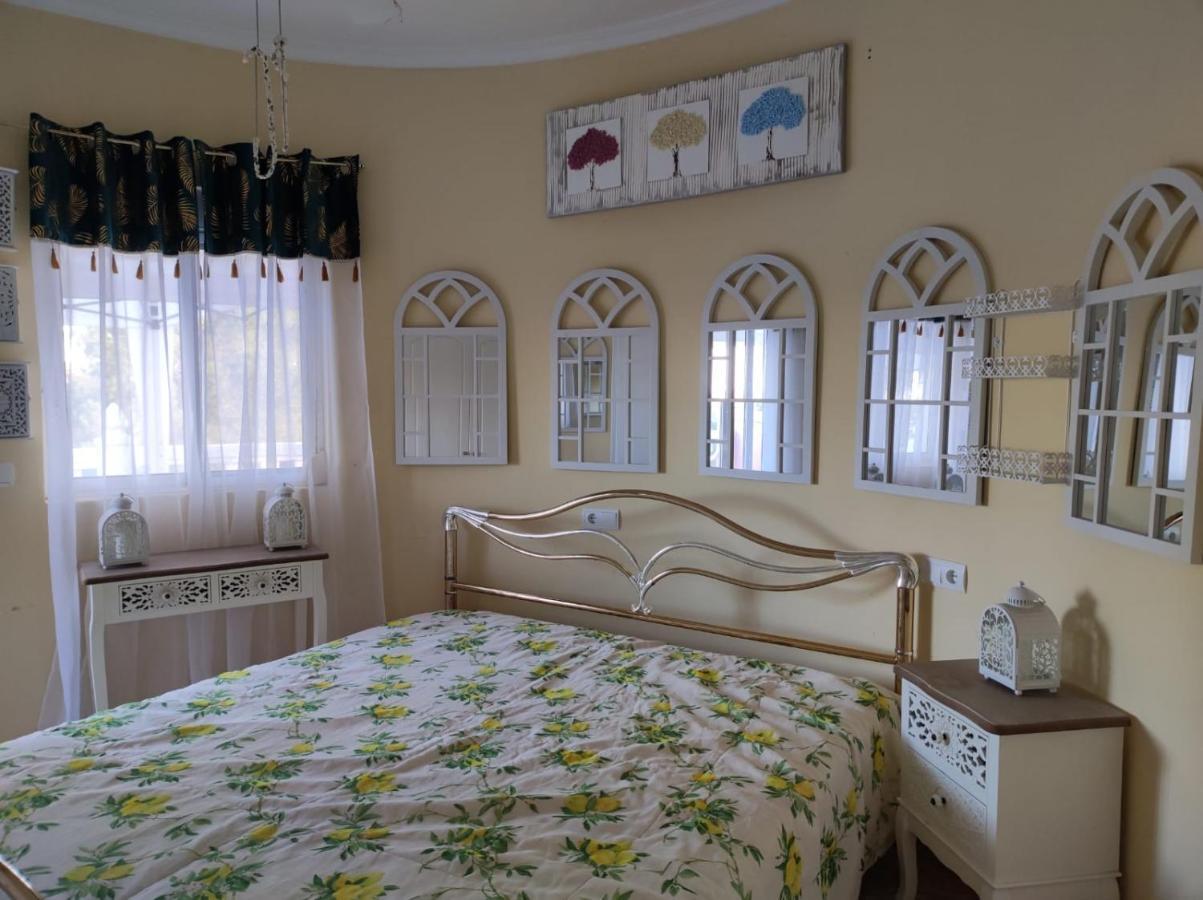 Chateau Angelique Villa Montroy Dış mekan fotoğraf
