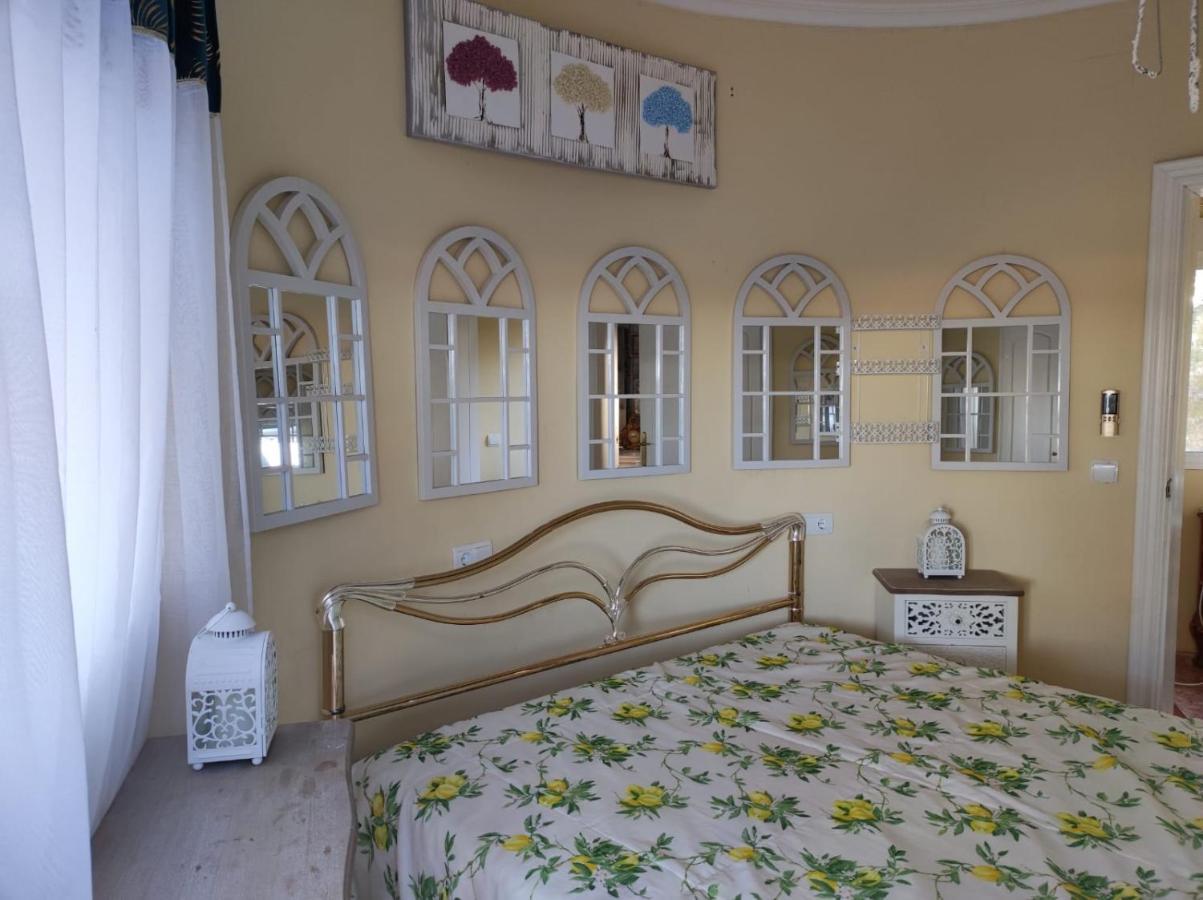 Chateau Angelique Villa Montroy Dış mekan fotoğraf
