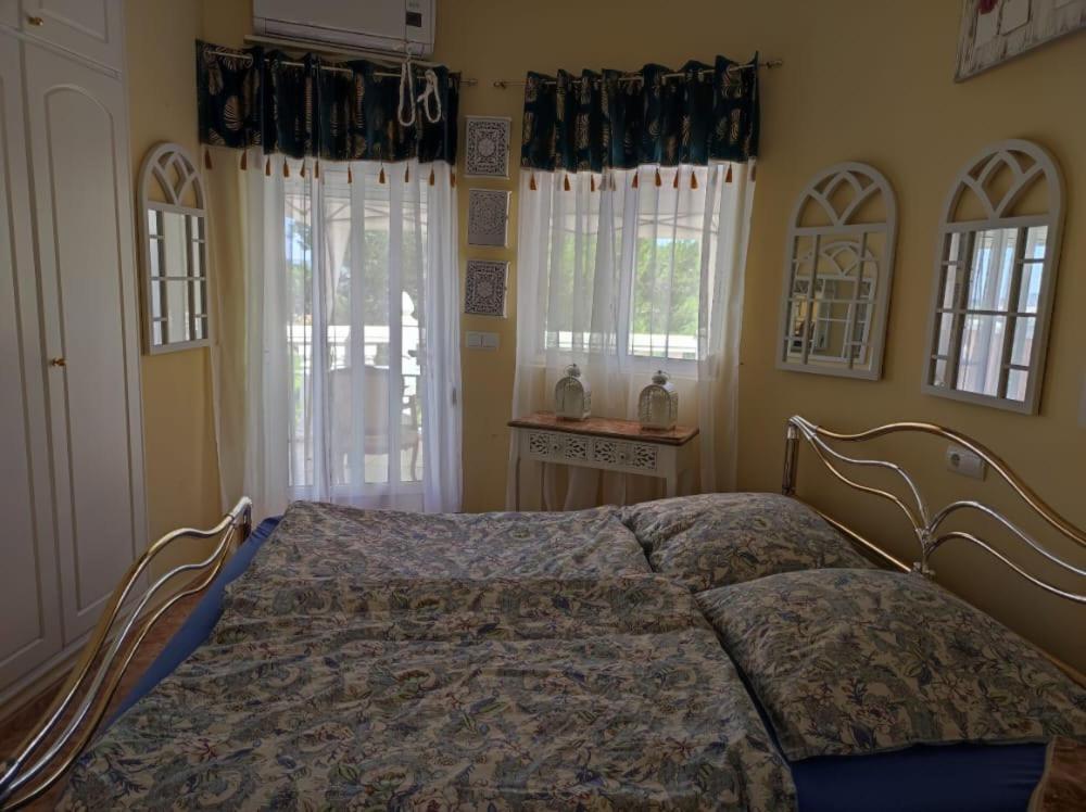 Chateau Angelique Villa Montroy Dış mekan fotoğraf